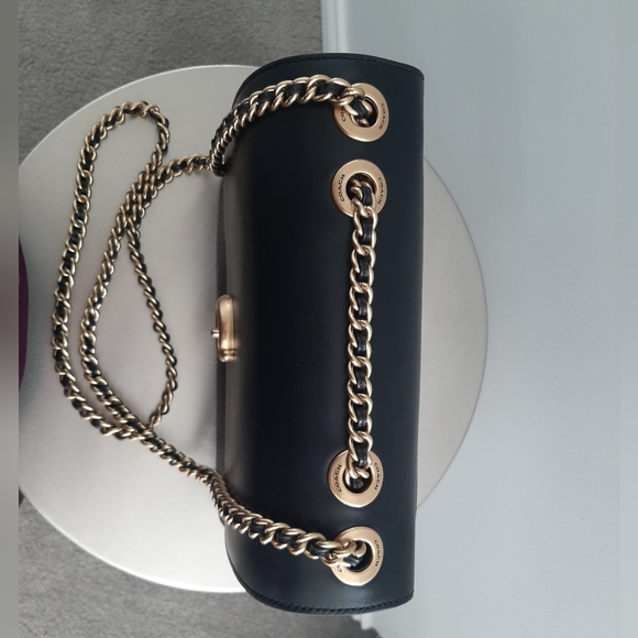 Coach Madison Shoulder Bag - Picture 4 of 11